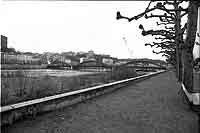 3 fev1983 Démolition du pont Churchill. Ancien Pont de La Boucle (Pont Winston Churchill) Démolition