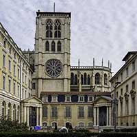 Cathédrale Saint Jean Baptiste vu du Palais Saint Jean