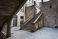 Escaliers de la Cour des Voraces - Traboule du 9 rue Diderot au 29 rue Imbert Colomes ou au 14 Montée Saint Sébastien - Lyon 1er